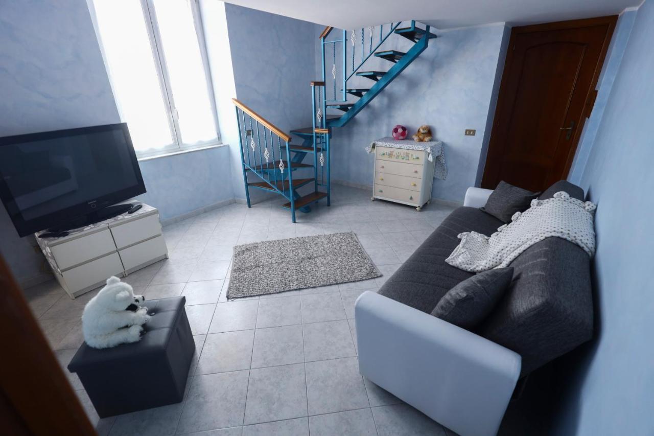 Laura House Apartment เนเปิลส์ ภายนอก รูปภาพ
